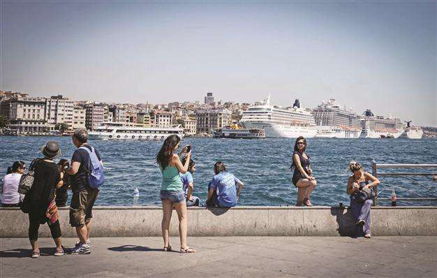 Το κλίμα ανασφάλειας έφερε μείωση του τουρισμού στην Τουρκία κατά 30%